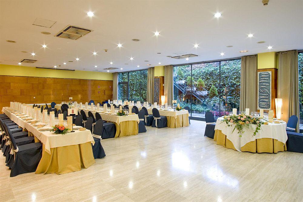 Hotel Ciudad De Valladolid Restaurang bild